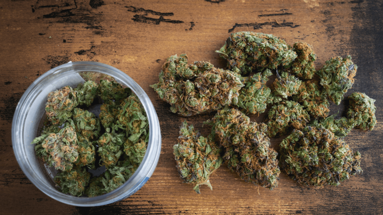 Top 10 Cannabis Strains Every Aussie Collector Should Know (2025 Guide)