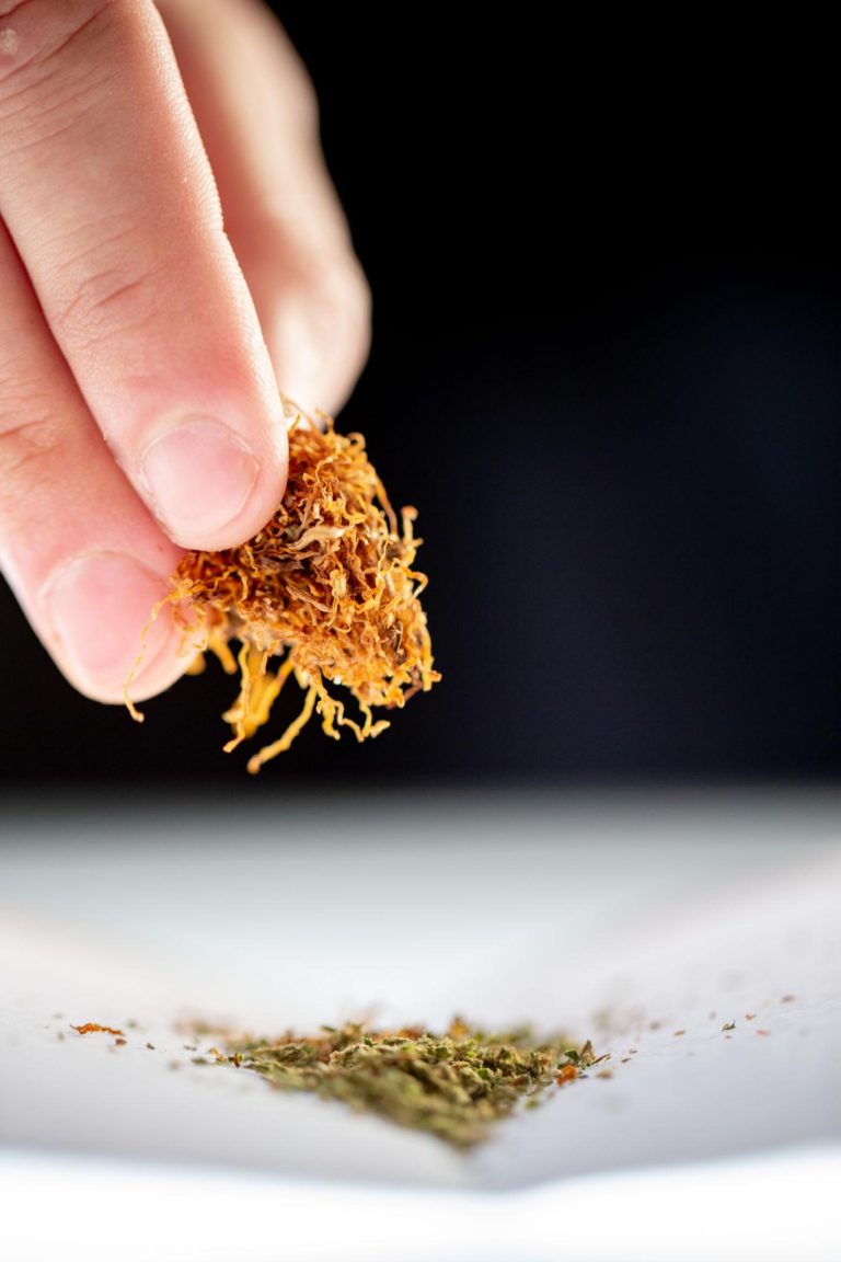 Mixing Tobacco With Cannabis May Reduce Your Natural “Bliss” Chemical
